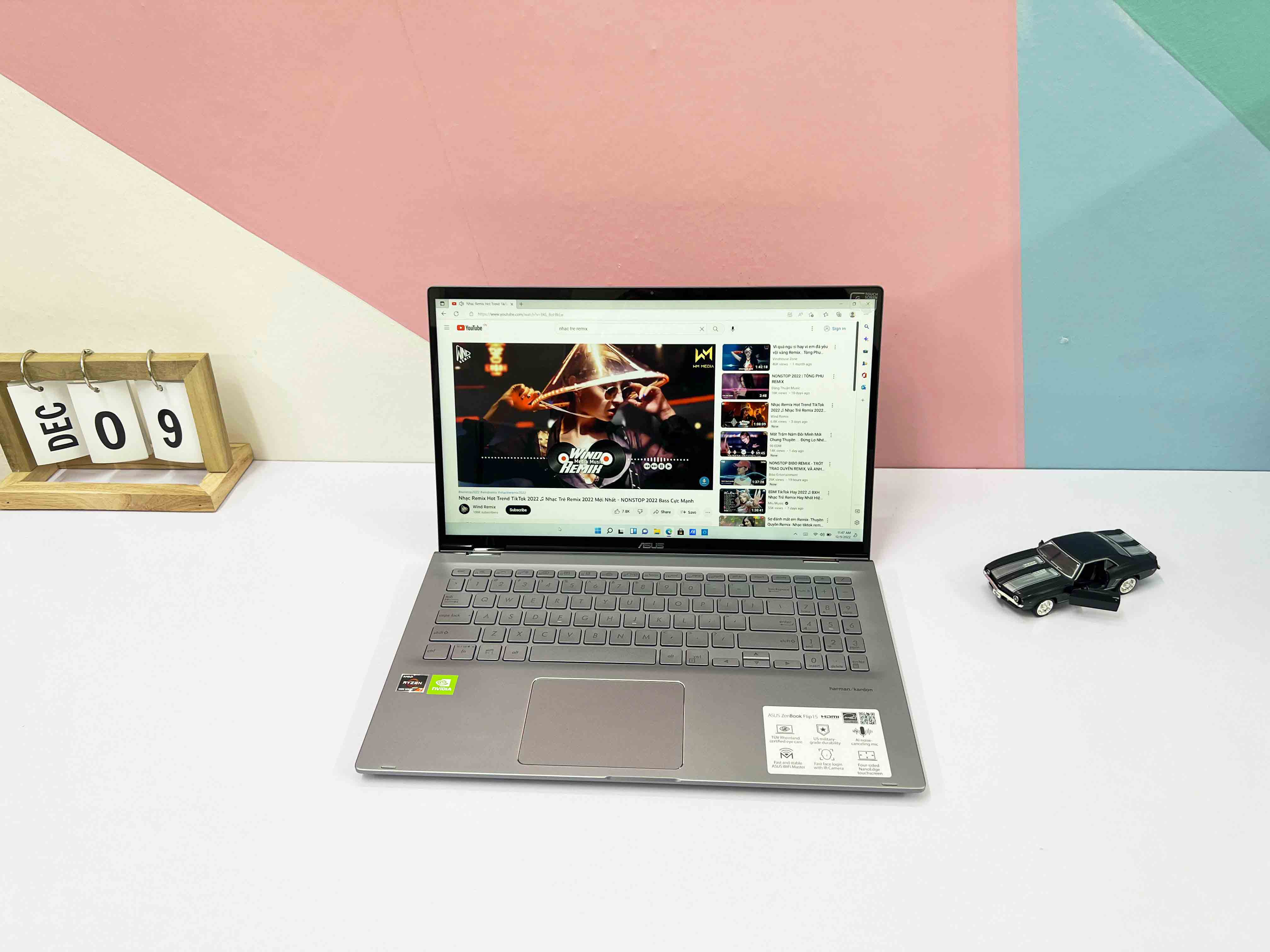 ASUS ZenBook Flip 15 Q508 (AMD Ryzen 7 5700U | RAM 8GB |SSD M.2 NVMe 256GB | 15.6" Full HD 1920 X1080 | Card NVIDIA Geforce MX450 2GB )