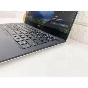 Dell XPS 9370 (Core I5-8350U | RAM 16GB | SSD 256GB | 13.3 Inch Cảm Ứng FHD IPS 1920x1080 | Card On )