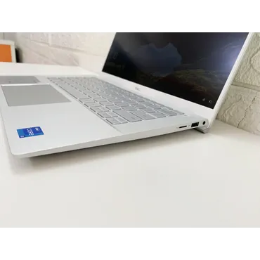 Dell Inspiron 5402 (Core I5-1135G7 | RAM 8GB | SSD M.2 512GB | 14 Inch IPS FHD 1920x1080 | Card On Intel® Iris Xe Graphics )