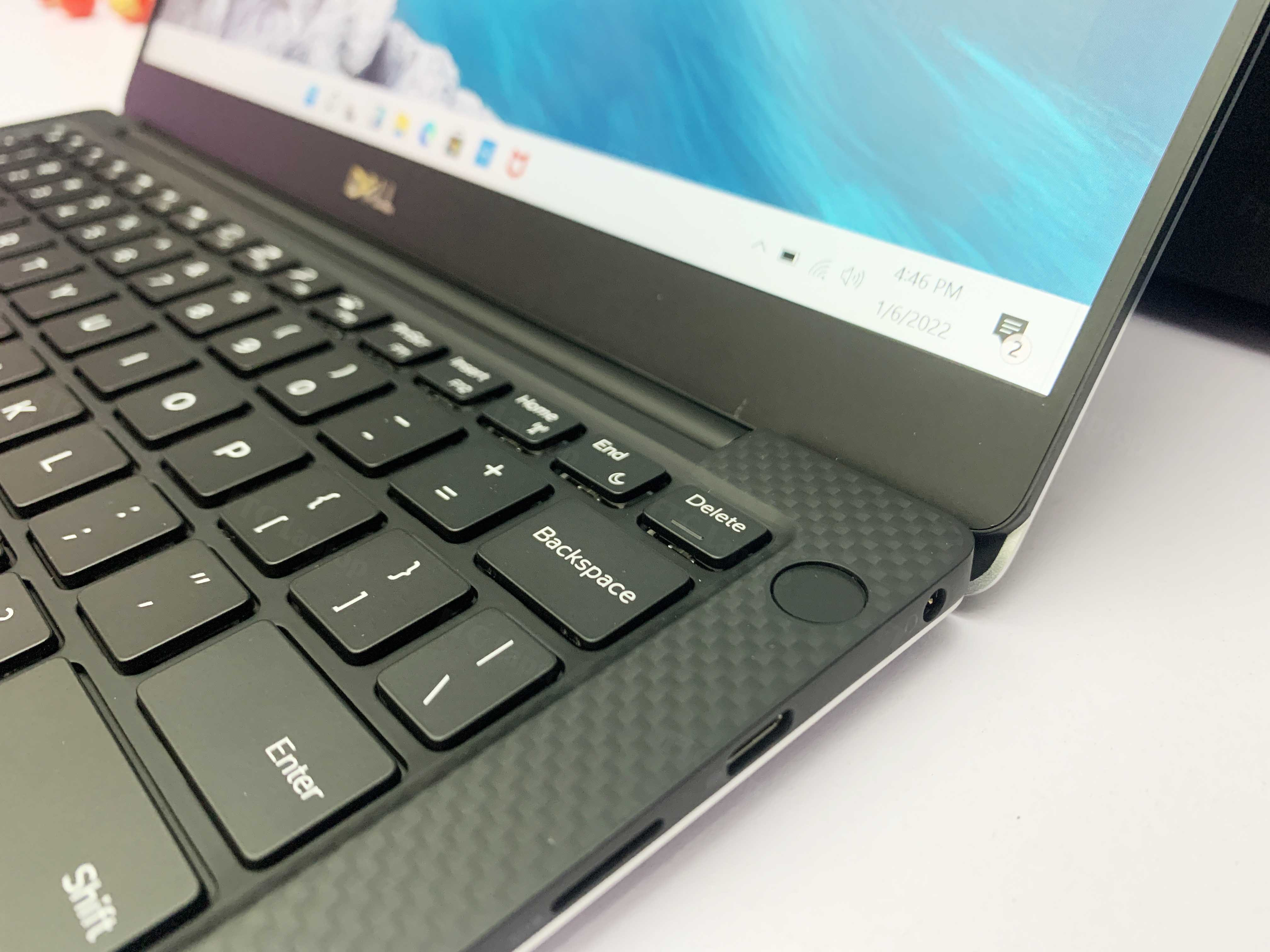 Dell XPS 9305 (Core I5-1135G7 | RAM 8GB | SSD NVMe 256GB | 13.3 Inch FullHD IPS 1920x1080 | Card On )