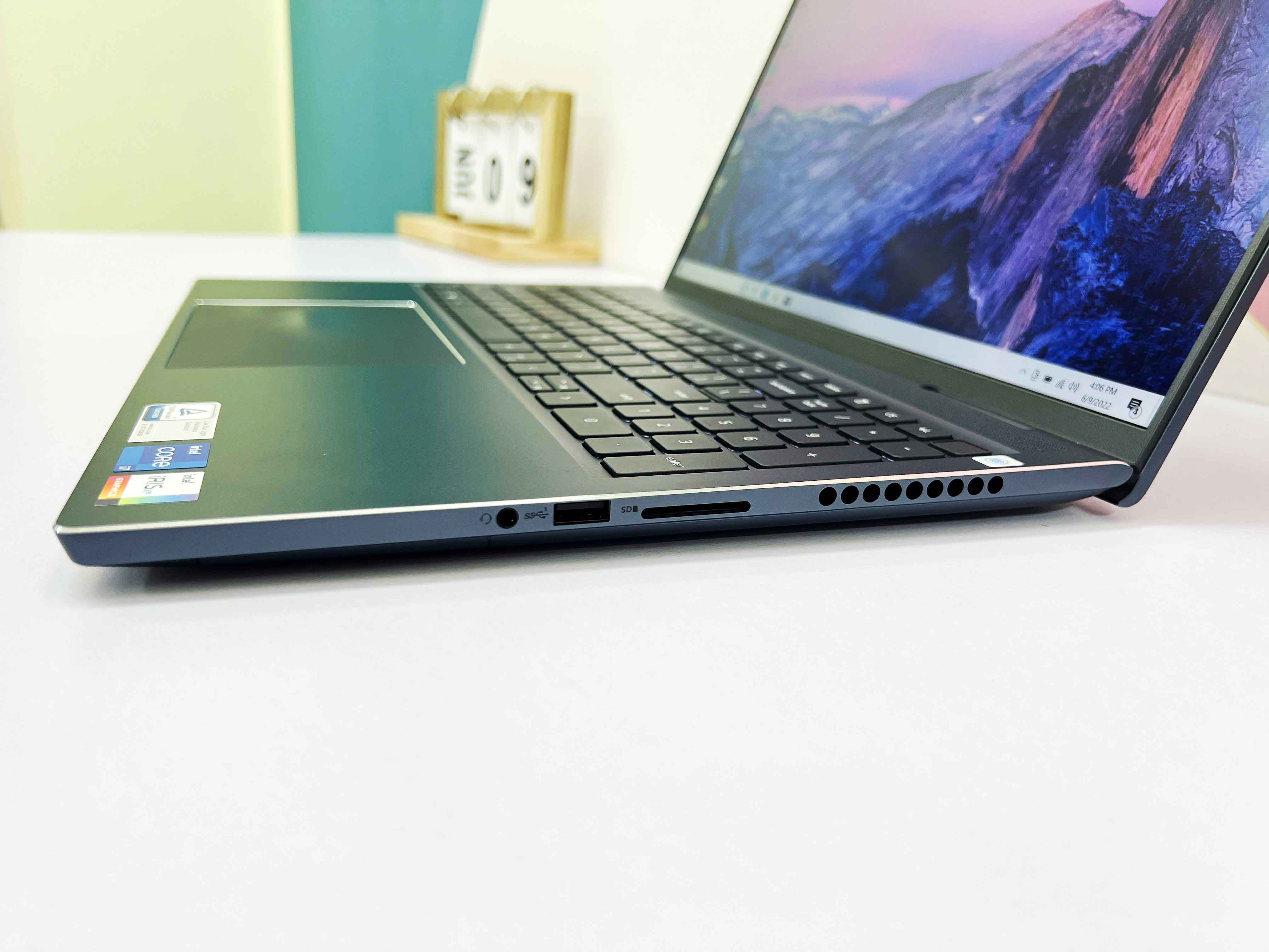 Dell Inspiron 7610 Plus ( Intel Core I7-11800H | RAM 16GB | SSD M.2 1TB | 16.0 Inch 3K (3072 X 1920) | Card Intel UHD Graphics )