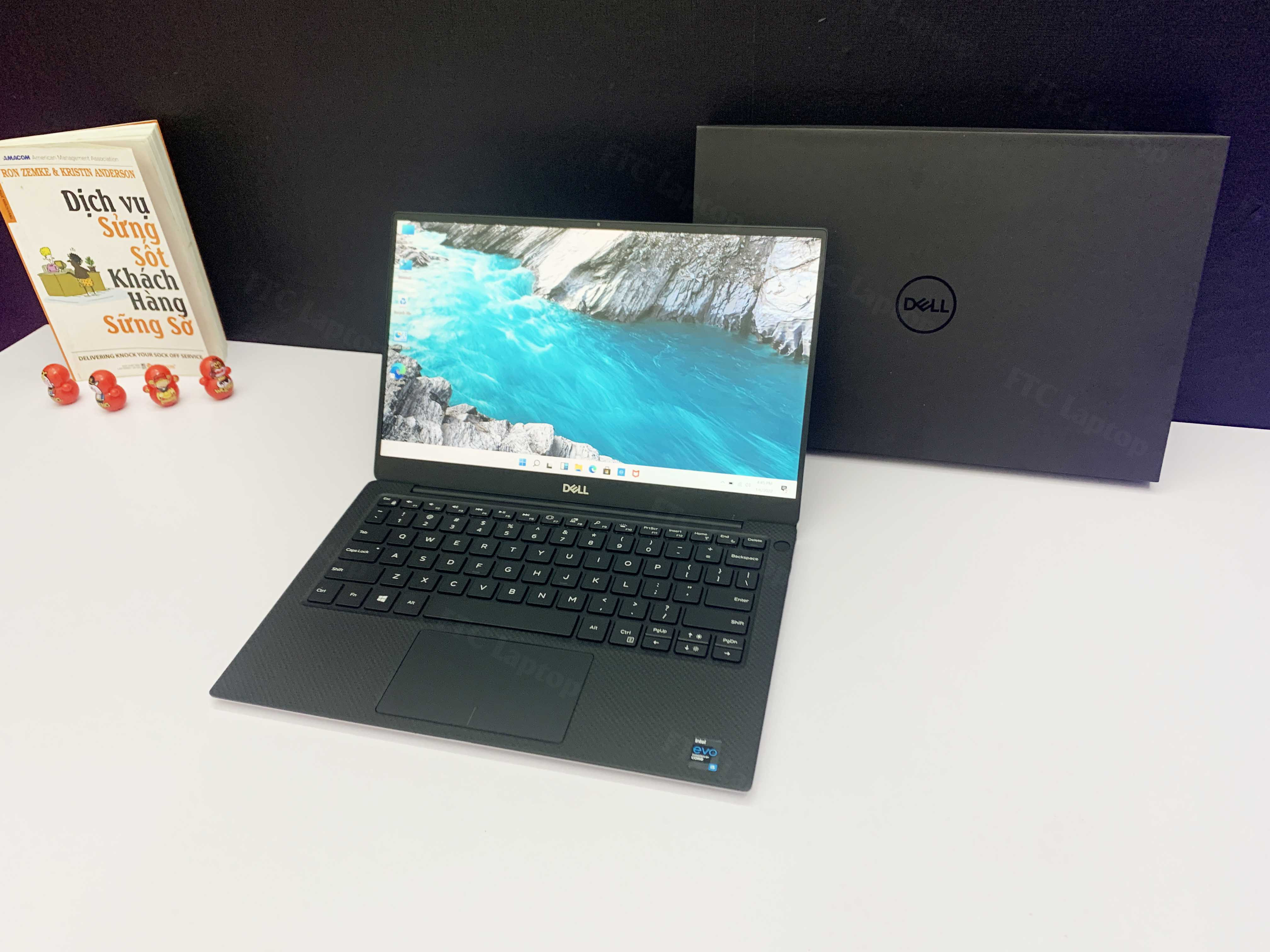 Dell XPS 9305 (Core I5-1135G7 | RAM 8GB | SSD NVMe 256GB | 13.3 Inch FullHD IPS 1920x1080 | Card On )