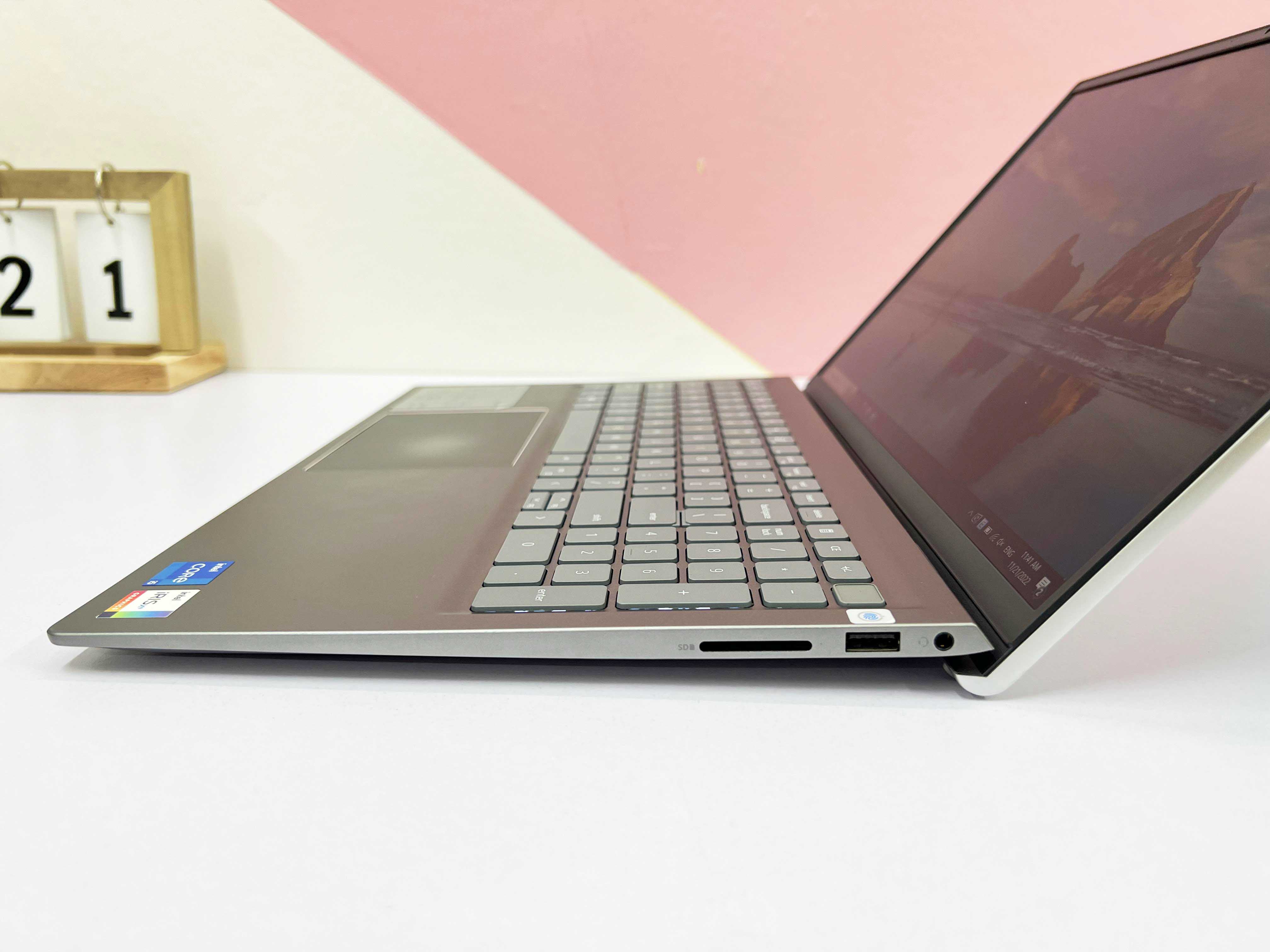 Dell Inspiron 15 - 5510 (Intel Core I5-11320H | RAM 8GB | SSD M.2 256GB | 15.6 Inch FHD WVA 1920x1080 | Card Intel Intel Iris Xᵉ | Windows 11 Home)