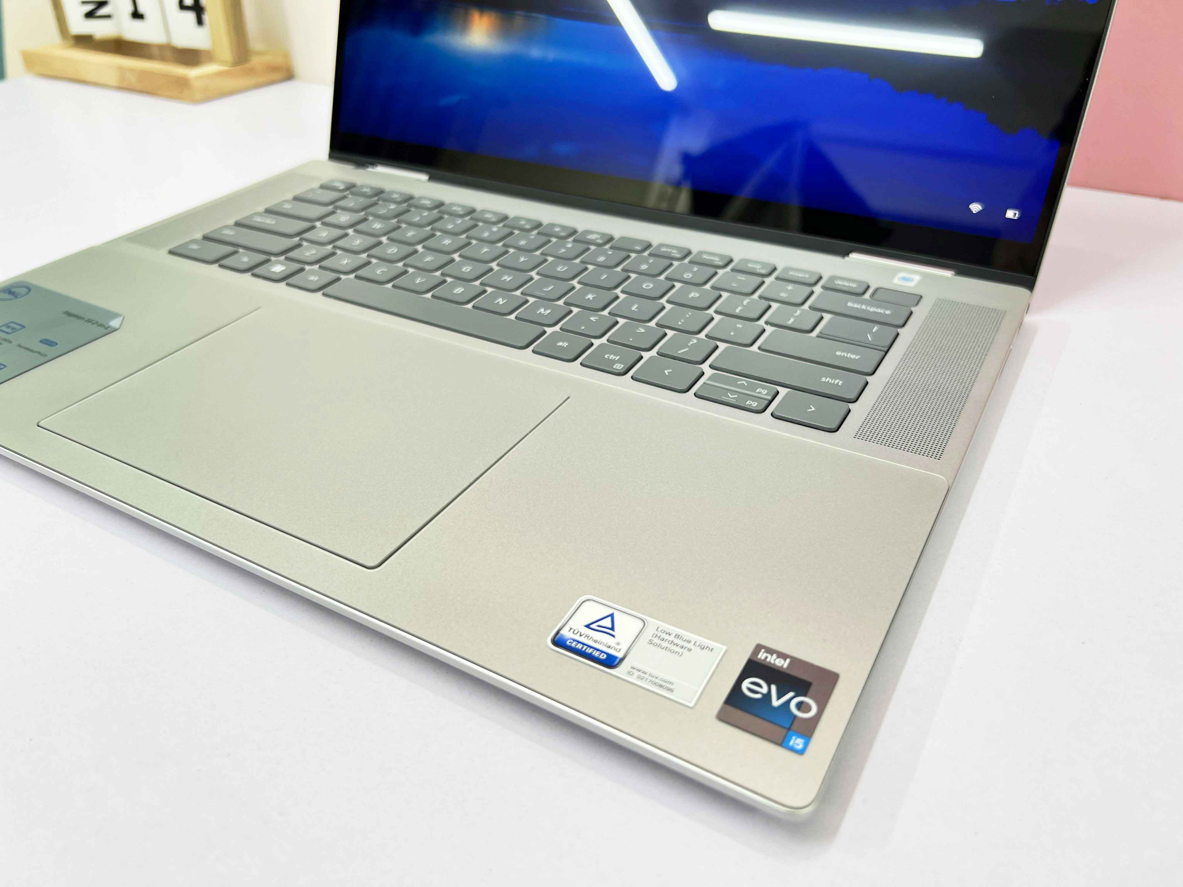 Dell Inspiron 7620 2in1 ( Intel Core I5-1235U | RAM 8GB | SSD M.2 512GB | 16 Inch FHD+ (1920 X 1200) | Card Intel Iris Xe Graphics )