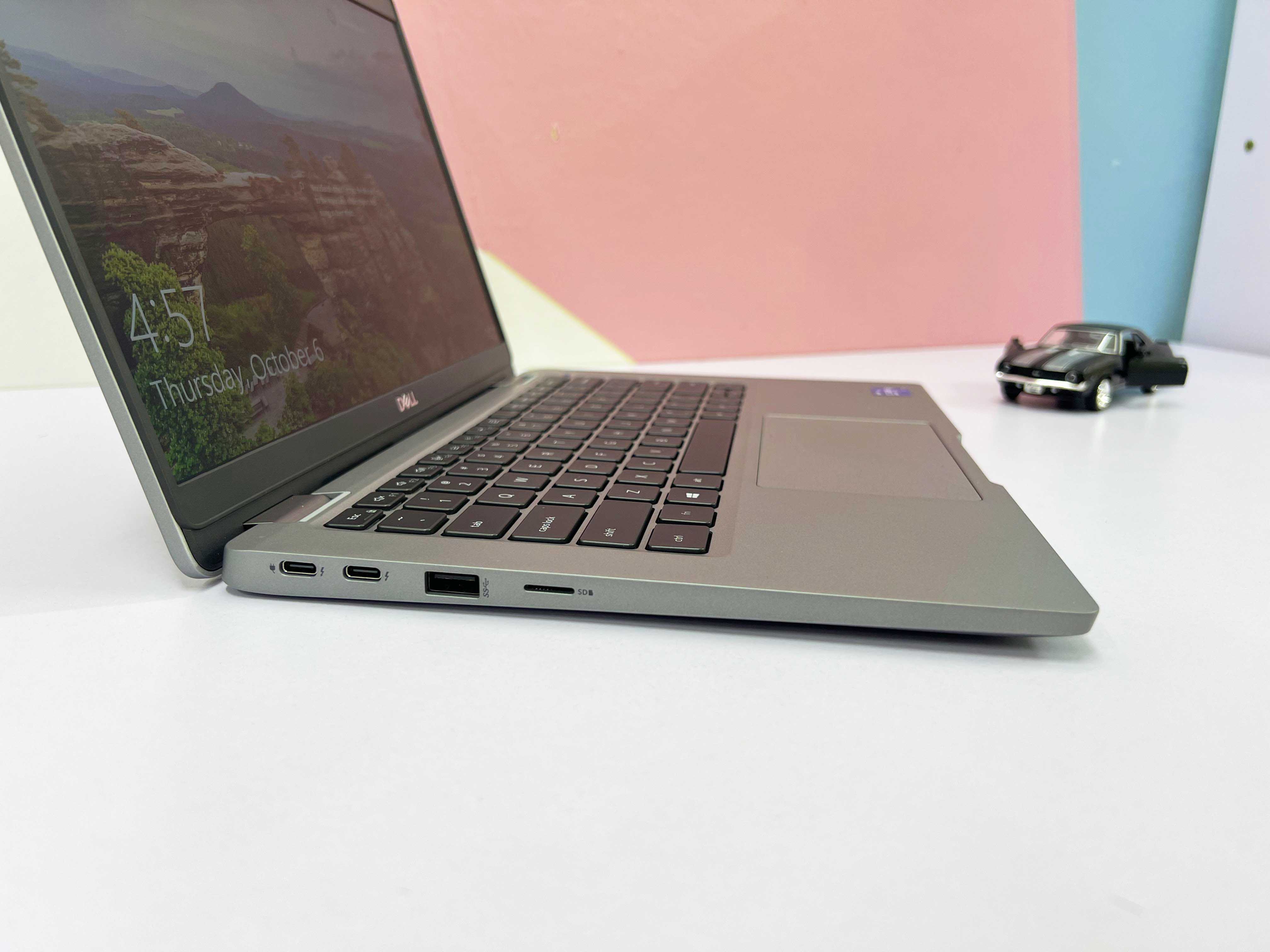 Dell Latitude 5320 (Intel Core I7-1185G7 | RAM 8GB | SSD M.2 512GB | 13.3 Inch FHD Touch (1920x1080) | Card Intel Iris Xe | Windows 10 Home)
