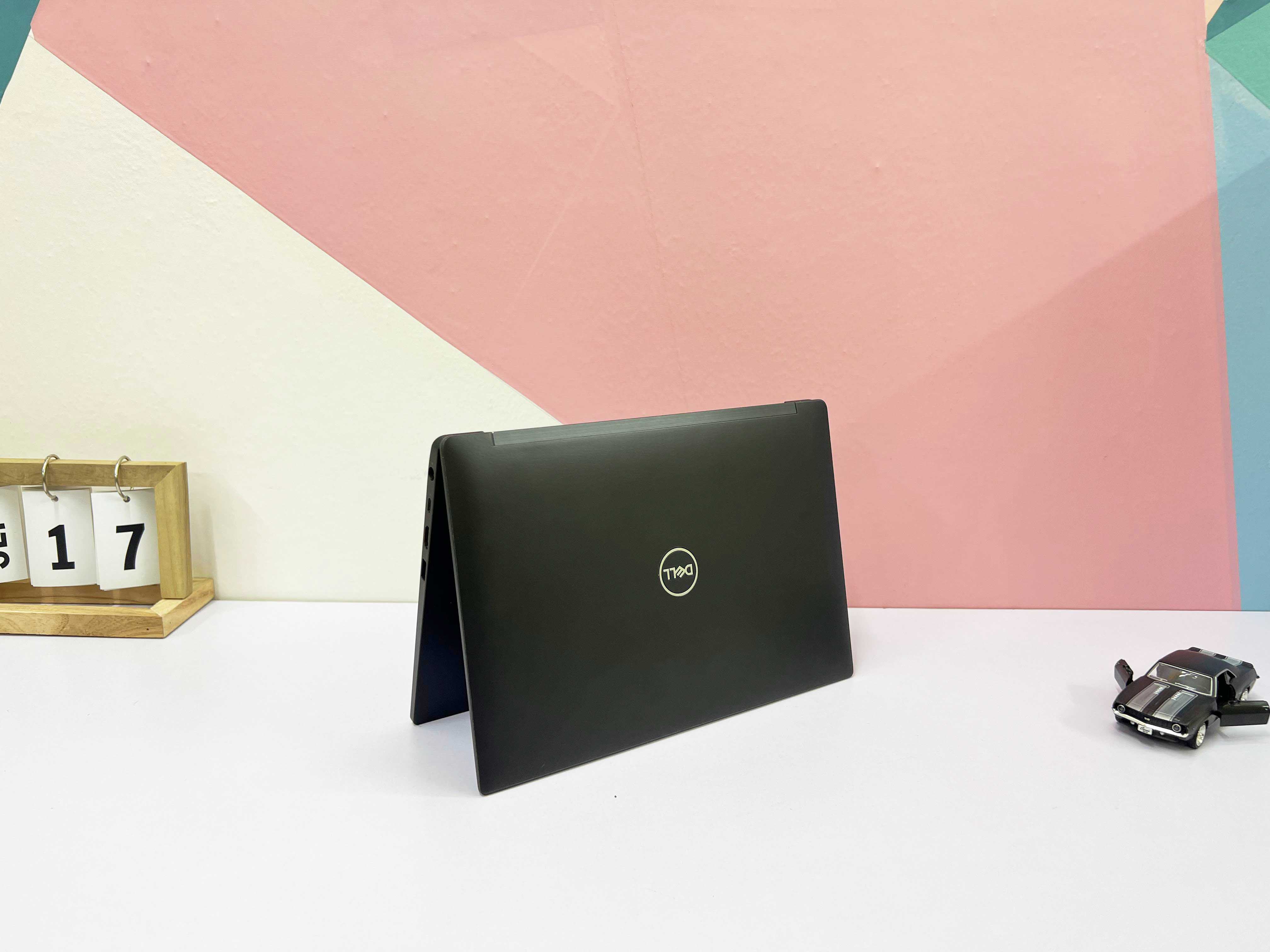 Dell Latitude E7390 (Core I7-8650U | RAM 8GB | SSD 256GB | 13.3 Inch FHD IPS 1920x1080 | Card On )