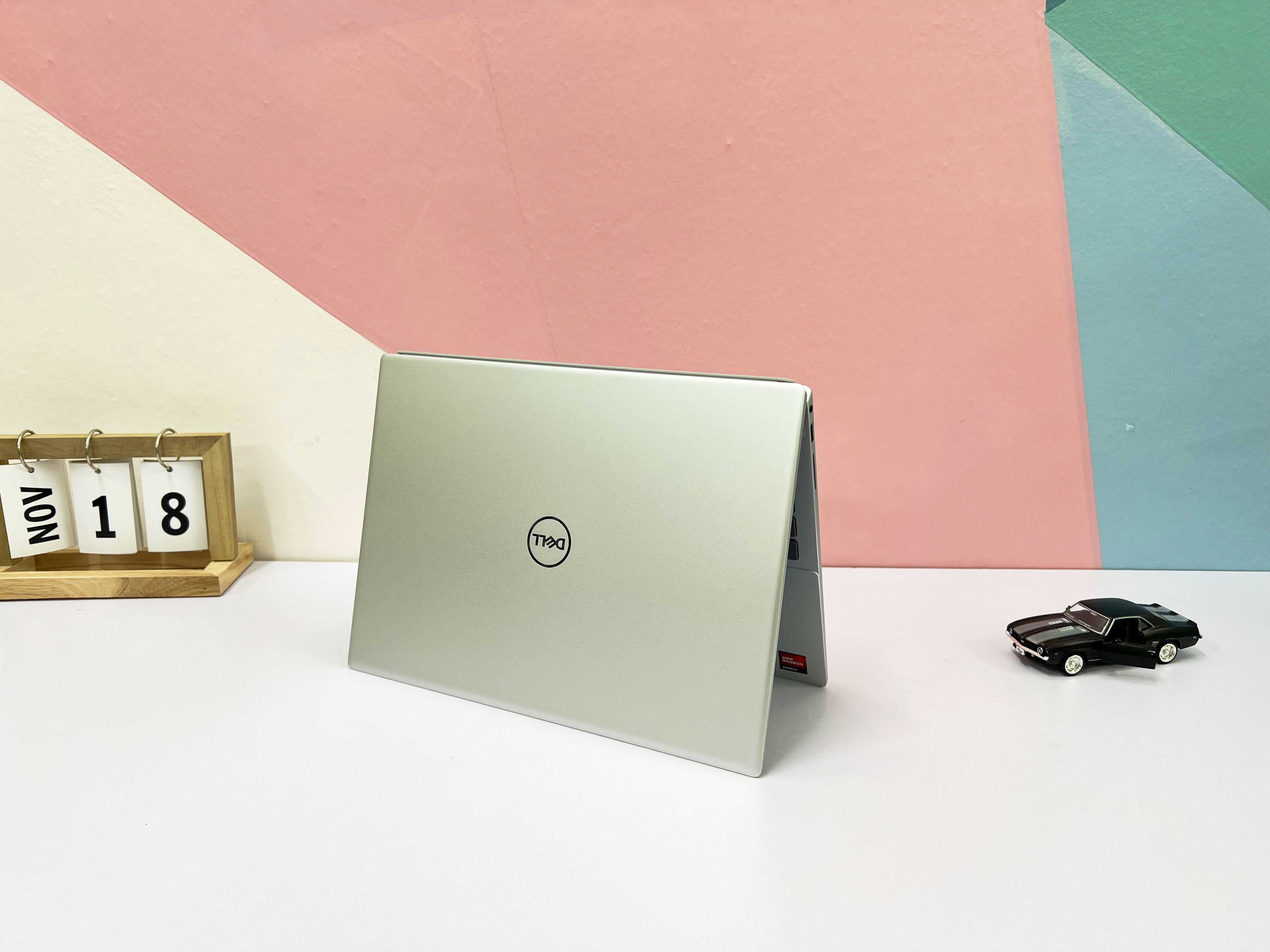 Dell Inspiron 5625 AMD Ryzen 7 5825U | RAM 16GB | SSD M.2 5 1TB | 16 Inch FHD+ (1920 X 1200) Touch | Card AMD Radeon Graphics R8 )