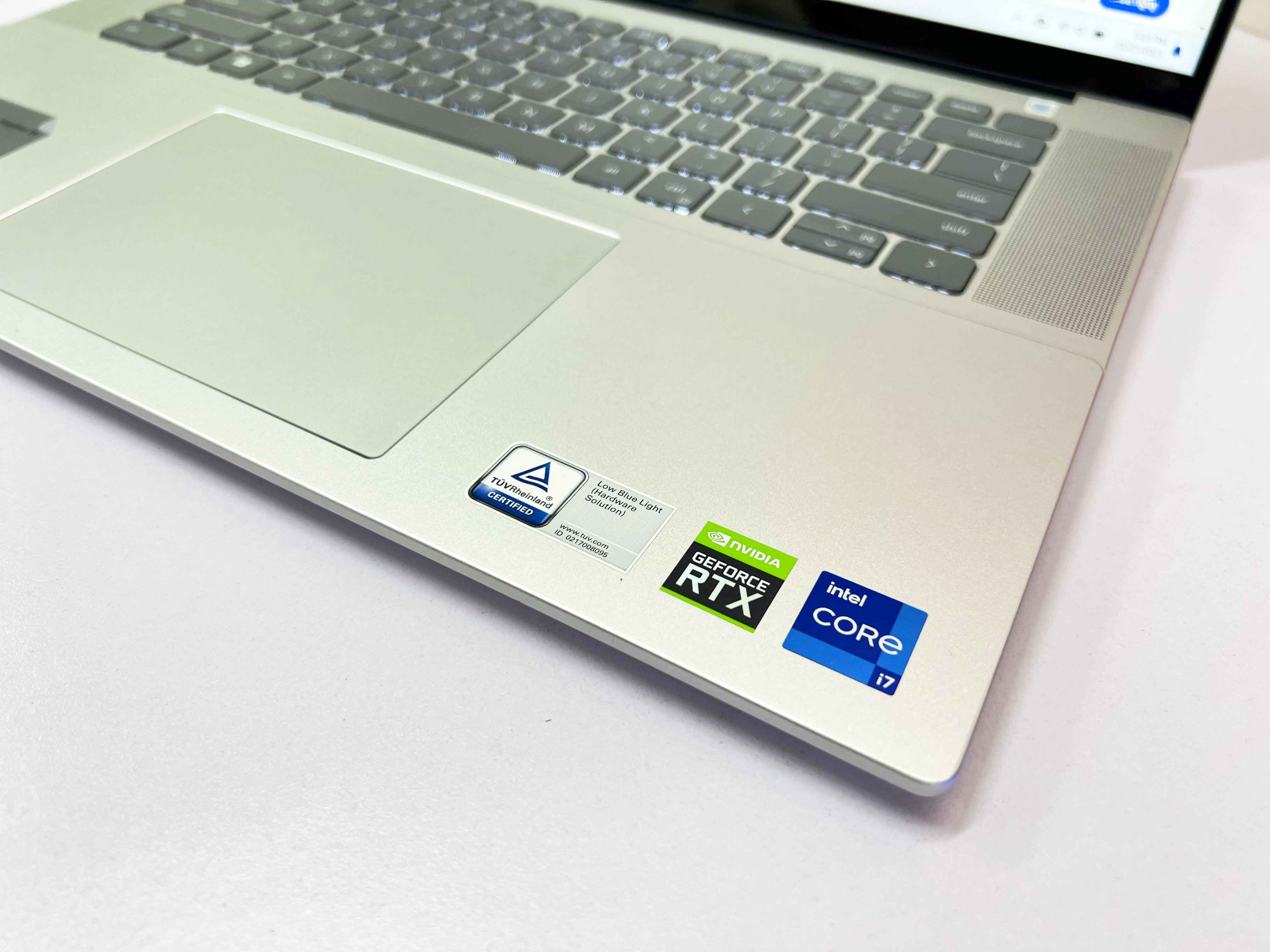 Dell Inspiron 5420 Intel Core I7 1255U | RAM 16GB | SSD M.2 512GB | NVIDIA GeForce MX570