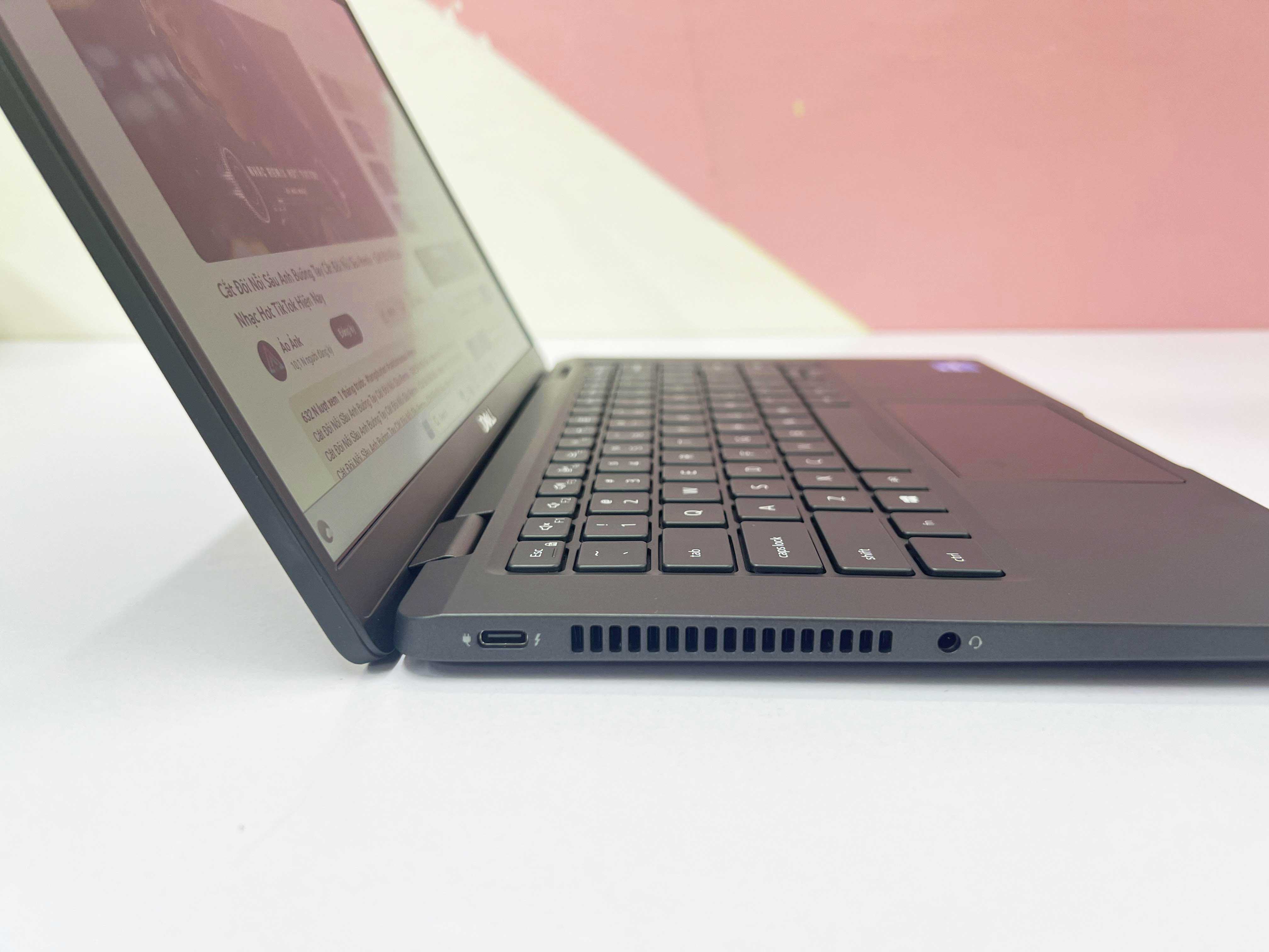 Dell Latitude 7320 I5-1135G7 | RAM 8GB | SSD M.2 256GB | 13.3 Inch FHD (1920 X 1080) | Intel Iris Xe