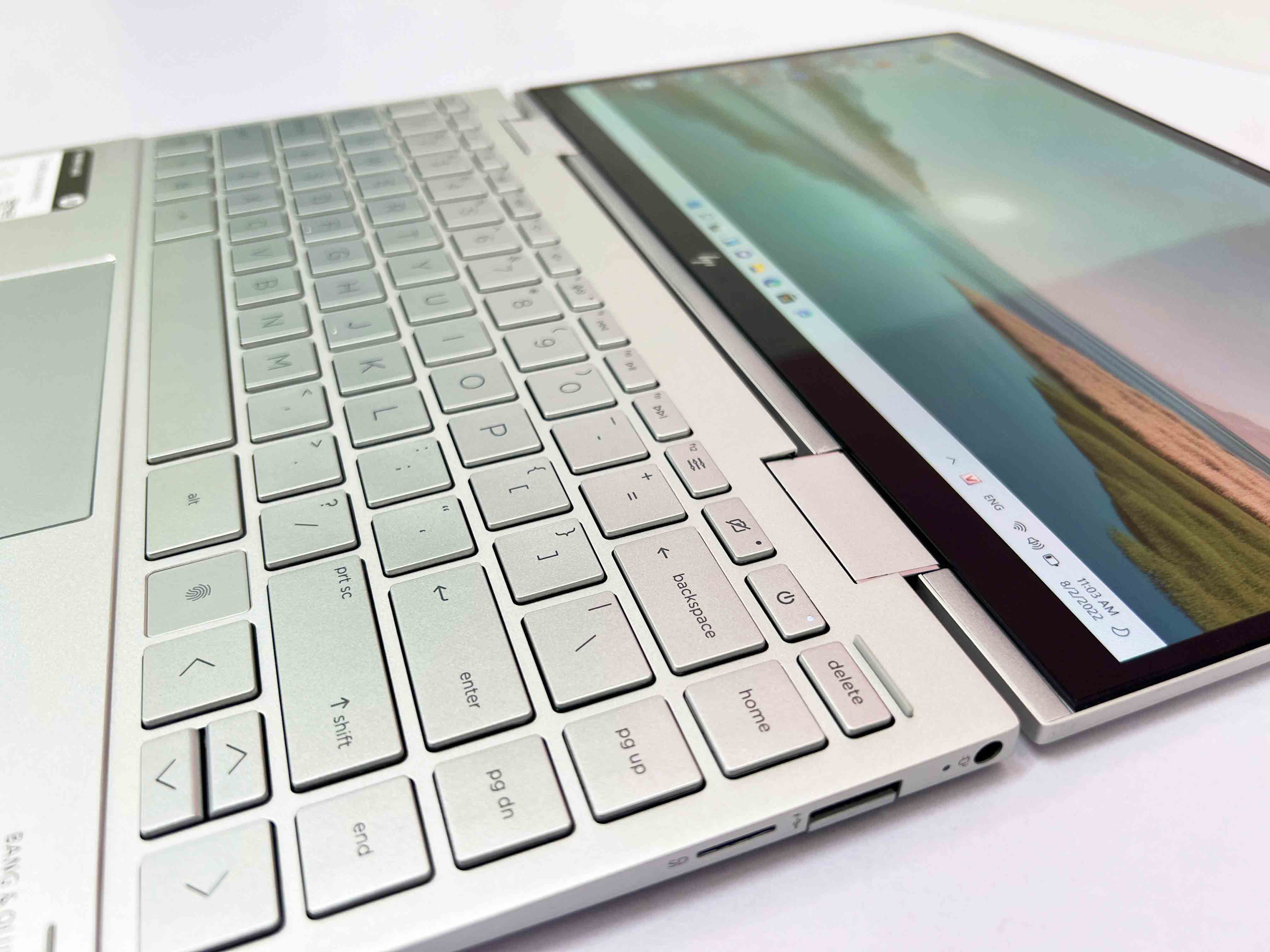 HP Envy X360 Convert 13m-bd1033dx (Core I7-1195G7 | RAM 8GB | SSD 512GB | 13.3" FHD (1920 X 1080) OLED Cảm Ứng Gập 360 | Card On Intel Iris Xe Graphics )