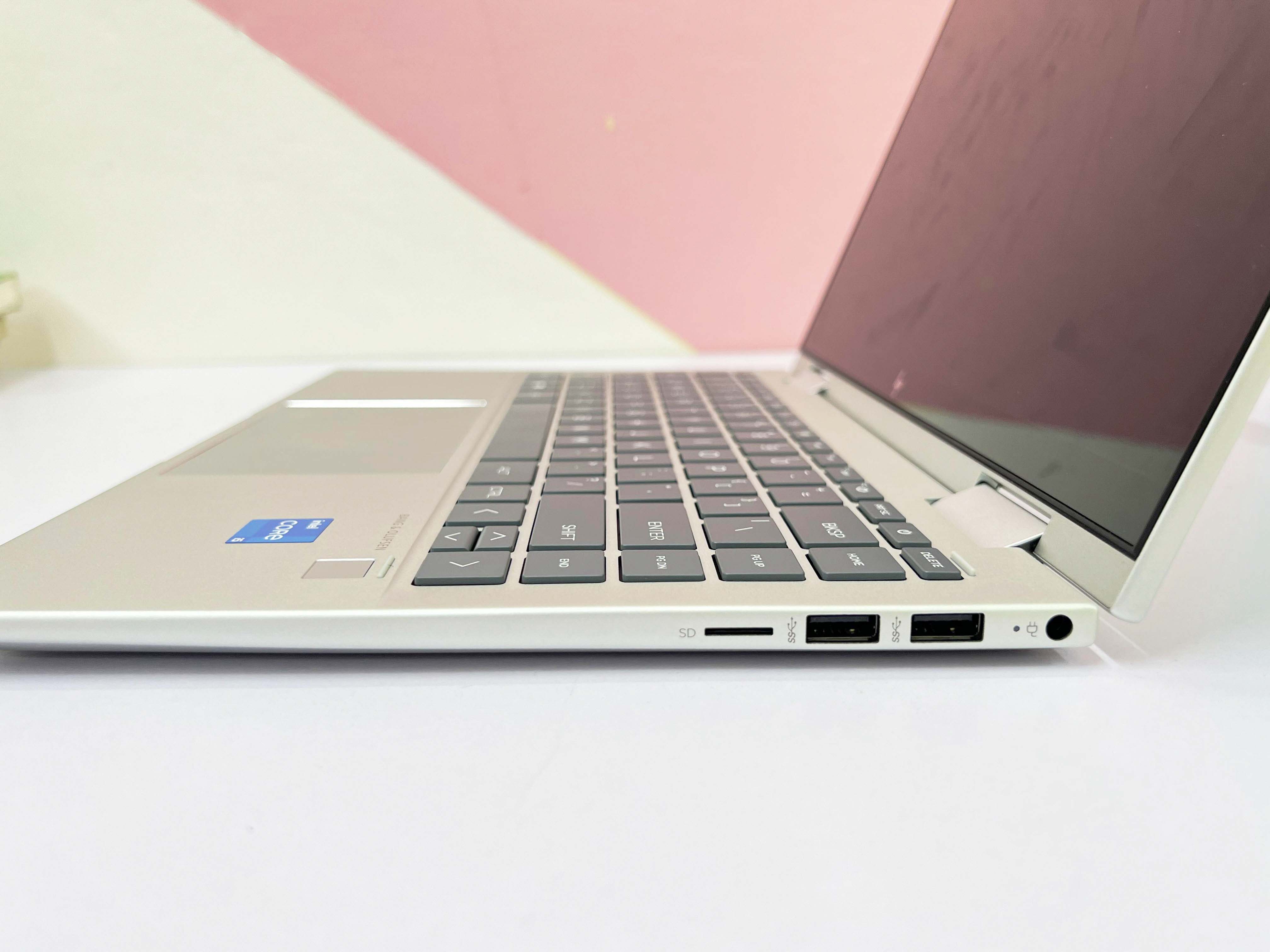 HP Envy X360 14-es0xxx Core I5-1335U | RAM 8GB | SSD 512GB | 14" FHD IPS (1920 X 1080) Cảm Ứng Gập 360 | Card On Intel Iris Xe Graphics )