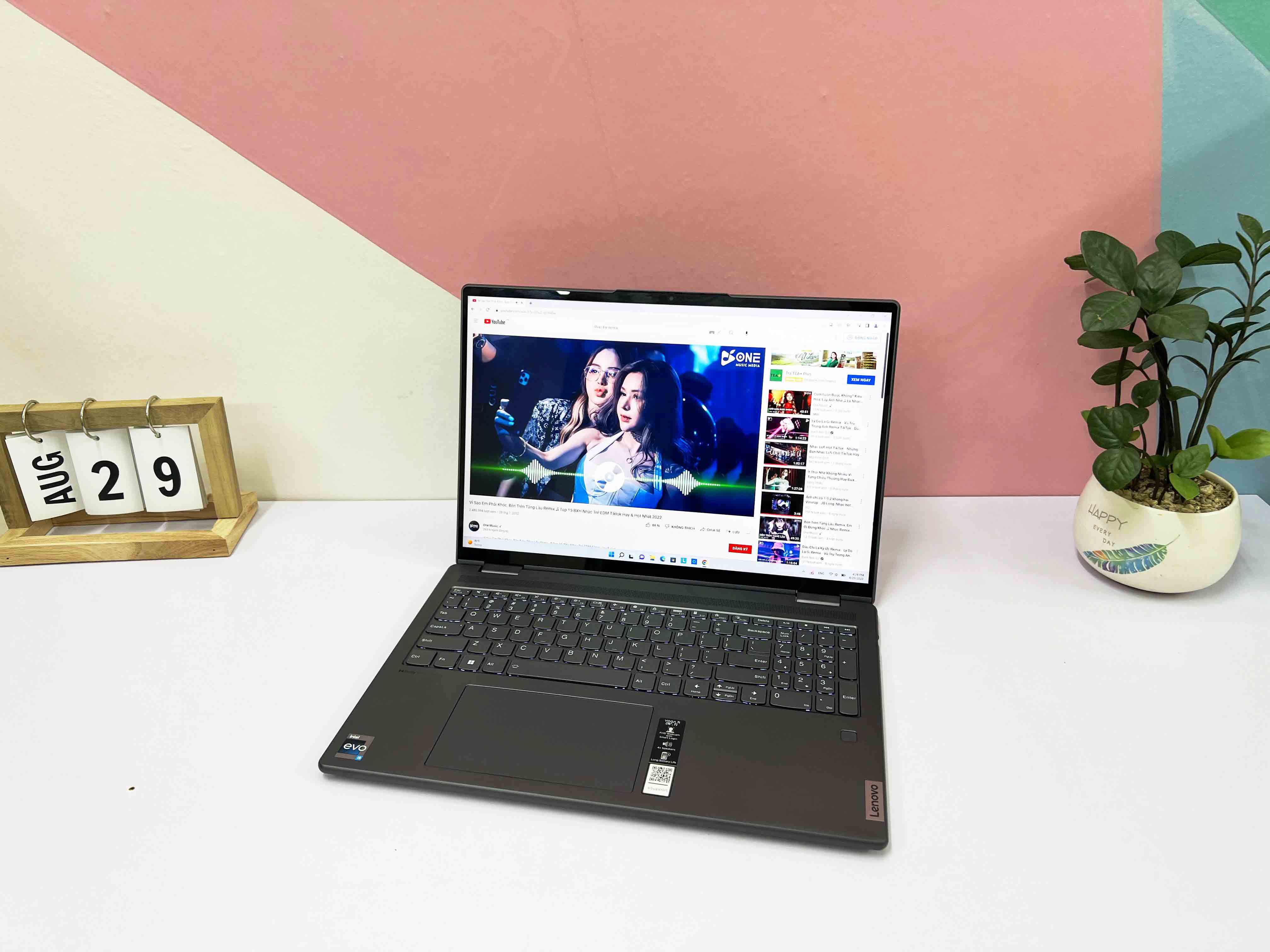 Lenovo Yoga 7i 16" 2.5K Touch 2in1 ( I5-1240P | RAM 8GB | SSD 256GB | 16" 2,5K WQXGA (2560 X 1600) IPS | Intel Iris Xe G7 )