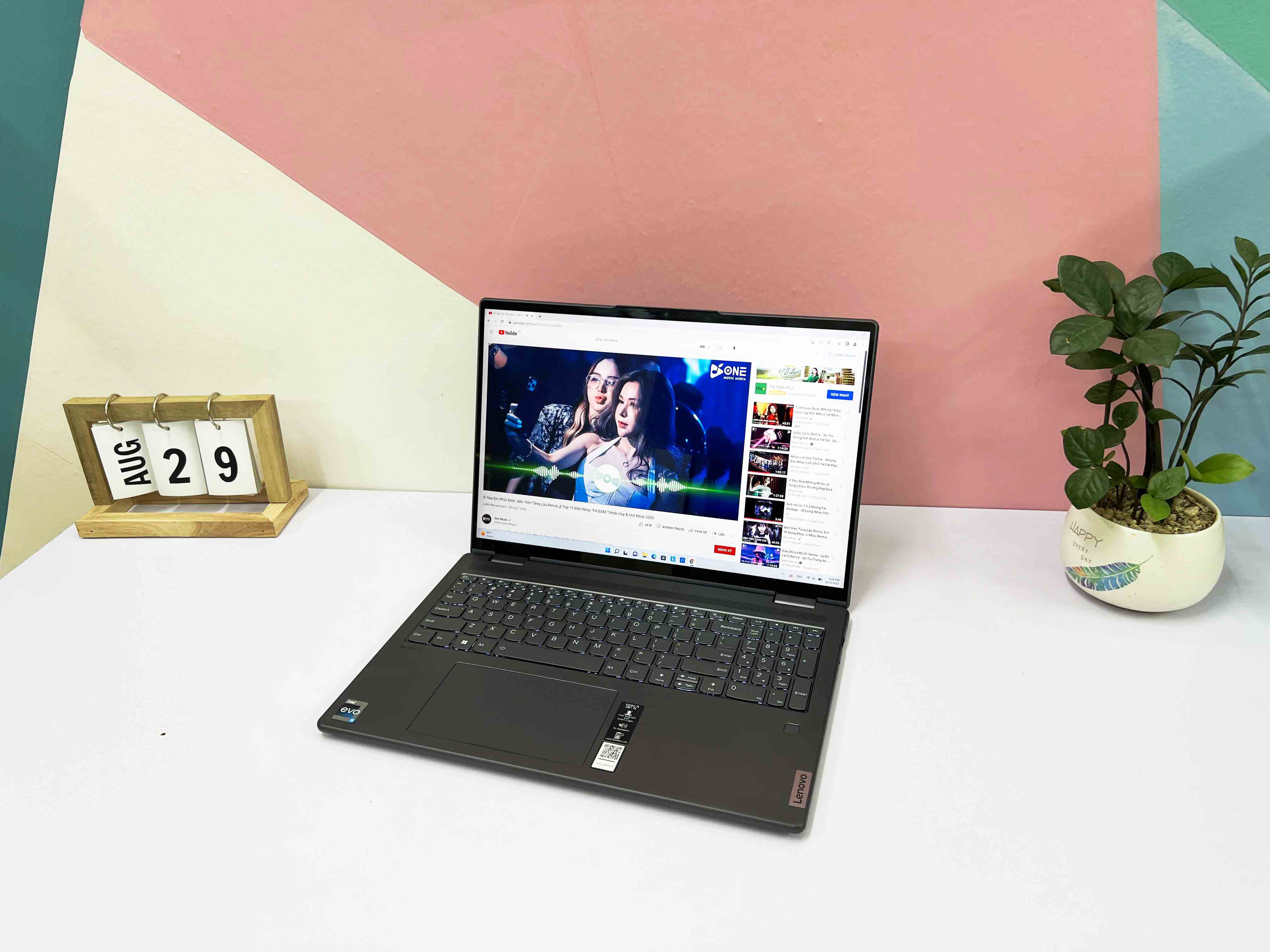 Lenovo Yoga 7i 16" 2.5K Touch 2in1 ( I5-1240P | RAM 8GB | SSD 256GB | 16" 2,5K WQXGA (2560 X 1600) IPS | Intel Iris Xe G7 )