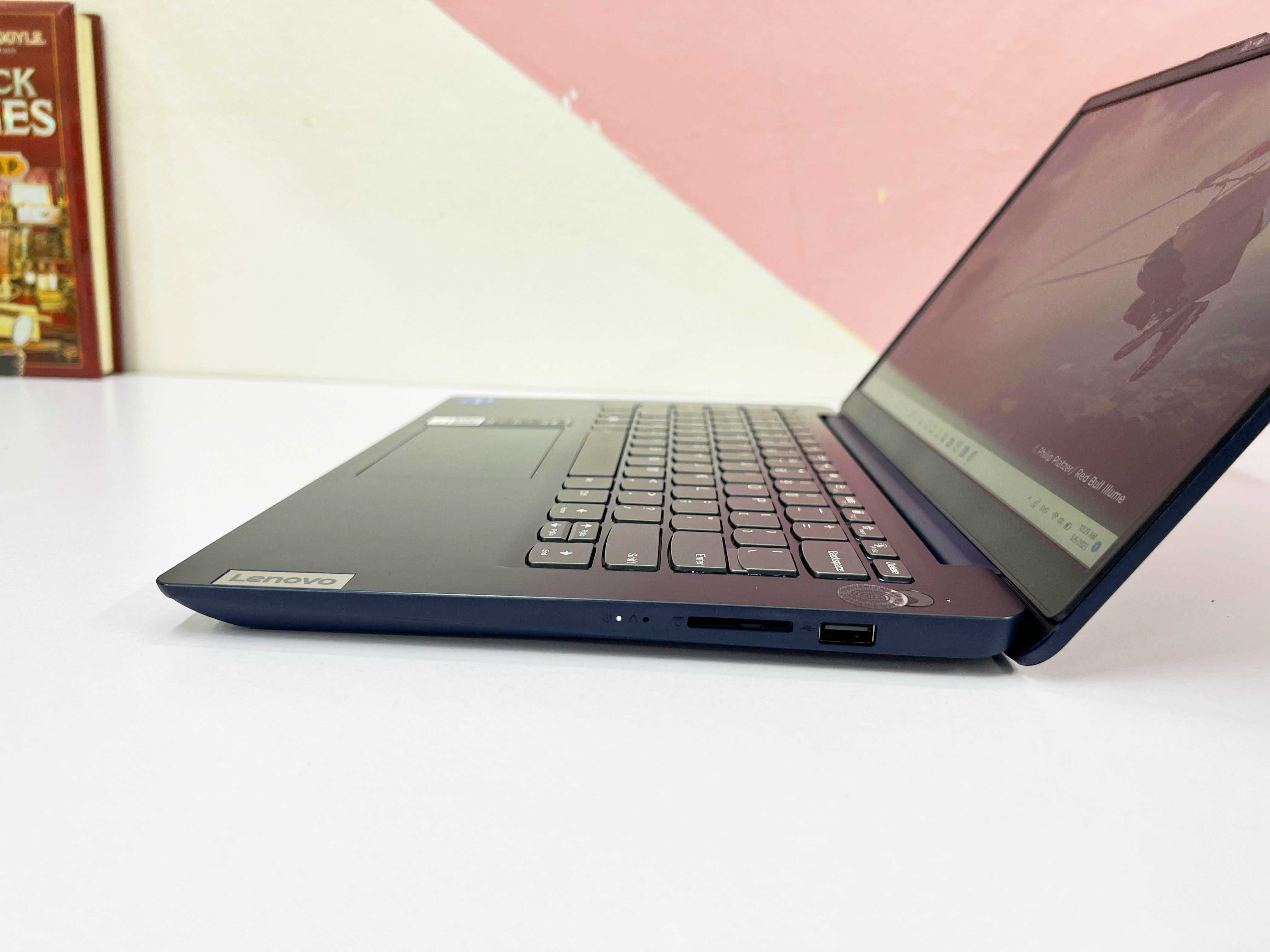 Lenovo Ideapad 3 14IAU7 ( Intel I5-1235U | RAM 8GB | SSD Nvme 256GB | 14" FHD IPS (1920 X 1080) | Intel Iris Xe Graphics)