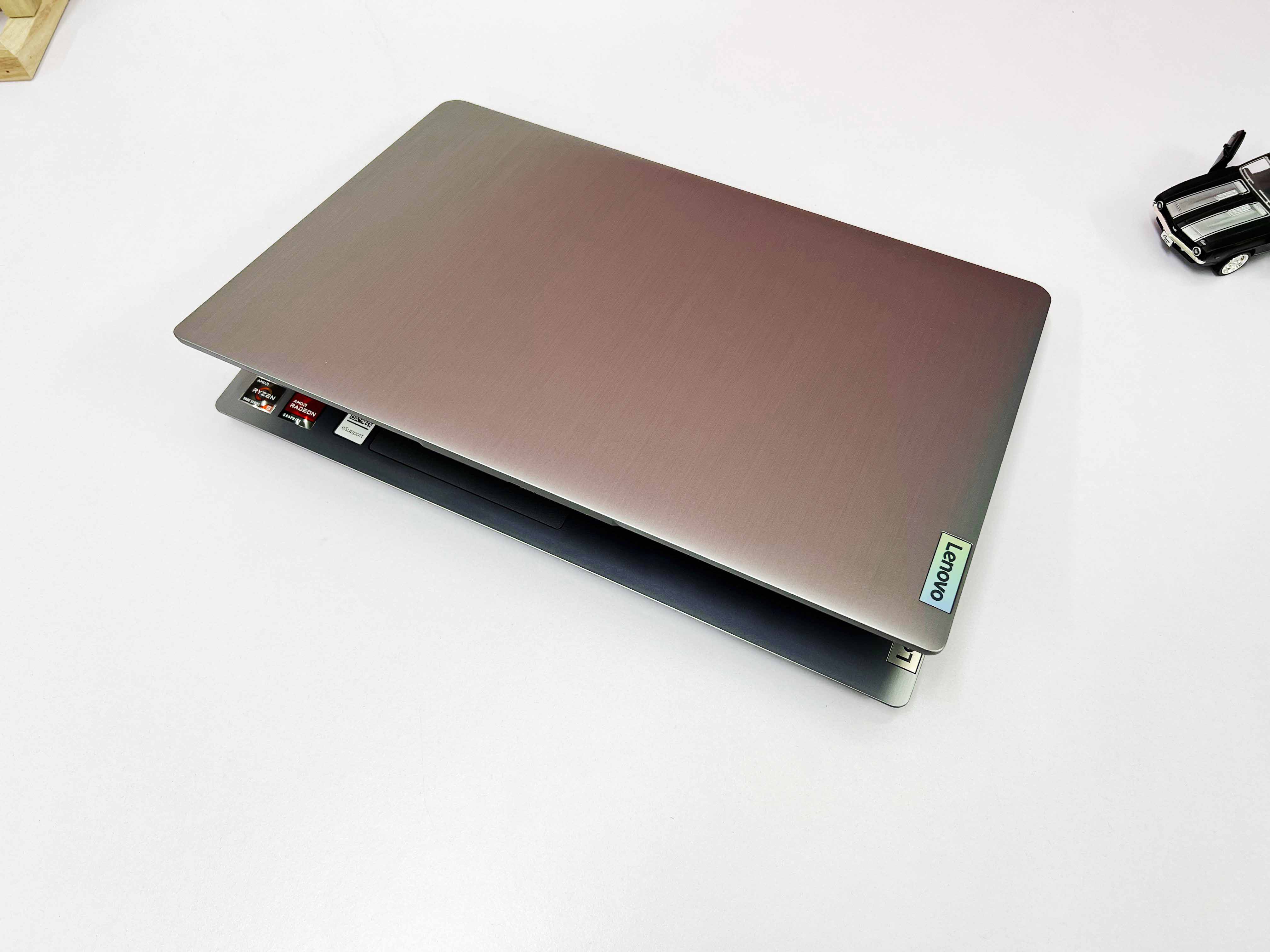 Lenovo IdeaPad 3 15ABA7 ( AMD Ryzen 5 5625U | RAM 16GB | SSD Nvme 512GB | 15.6" FHD (1920 X 1080) | AMD Radeon Graphics R7)
