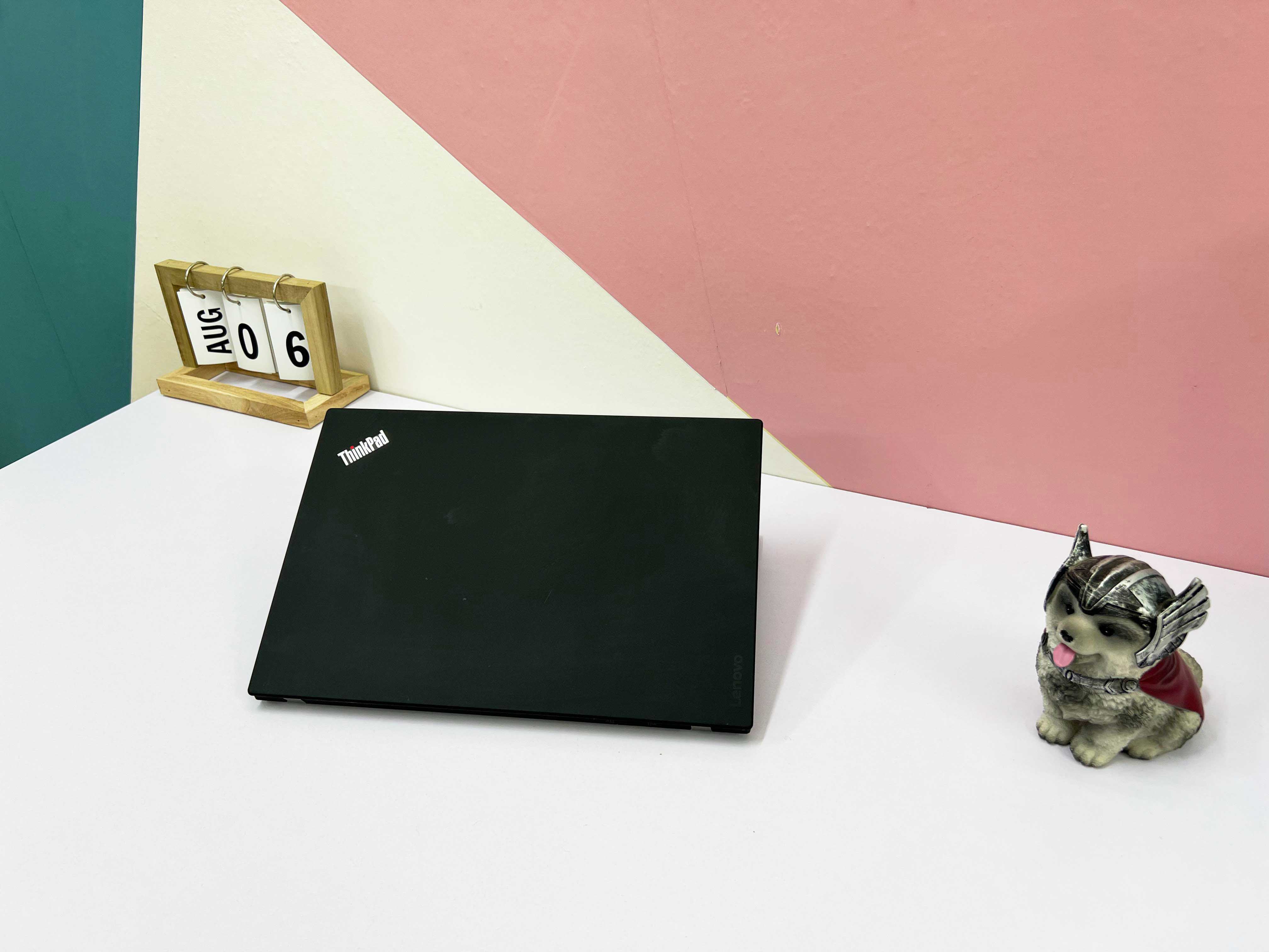Lenovo Thinkpad X1 Carbon Gen 5 ( I7-7600U | RAM 16GB | SSD 256GB | 14" FHD IPS 1920 X 1080 | Card On HD Graphics 620 )