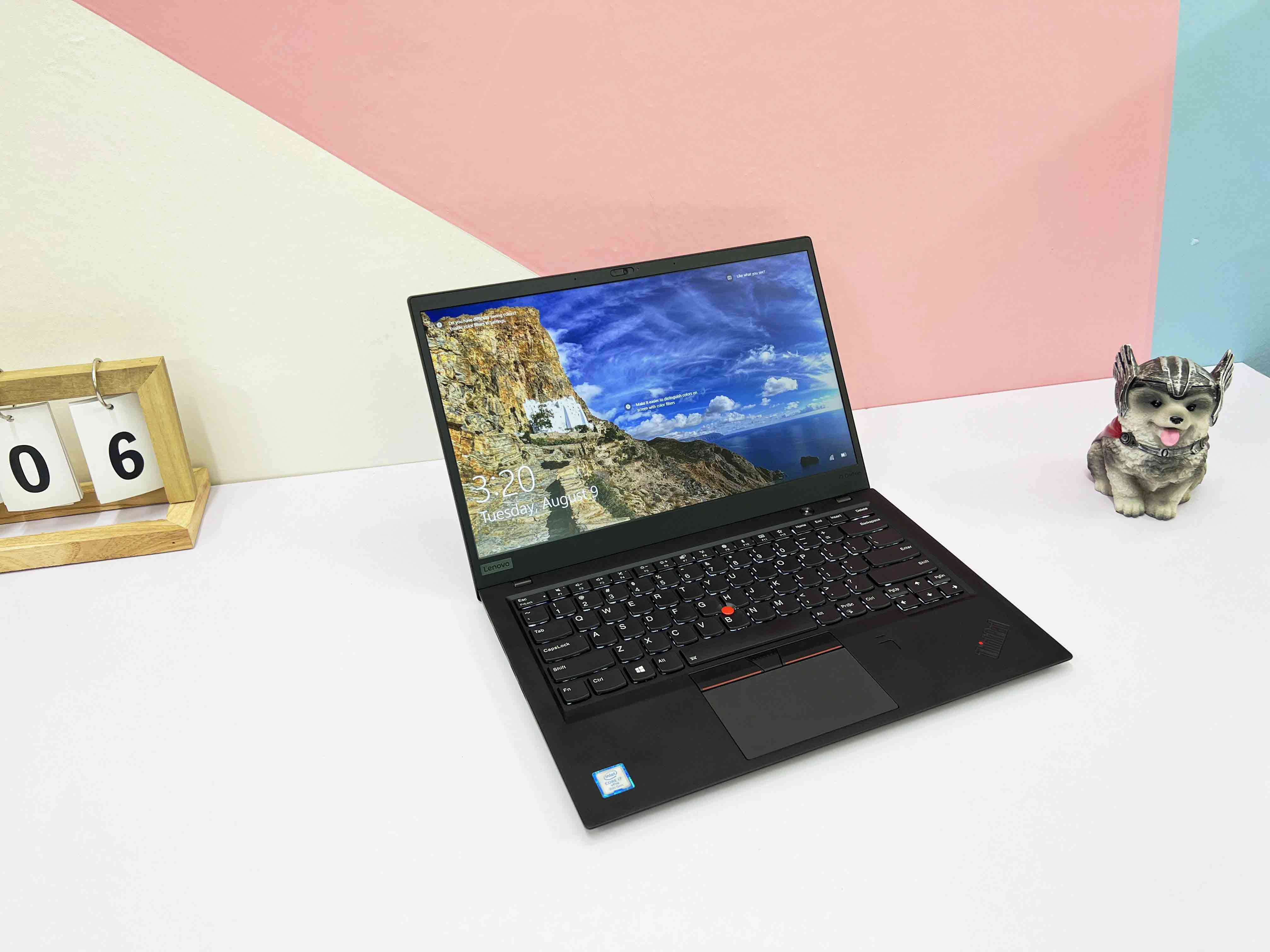 Lenovo Thinkpad X1 Carbon Gen 6 ( I7-8650U | RAM 16GB | SSD 256GB | 14" FHD IPS 1920 X 1080 | Card On UHD Graphics 620 )