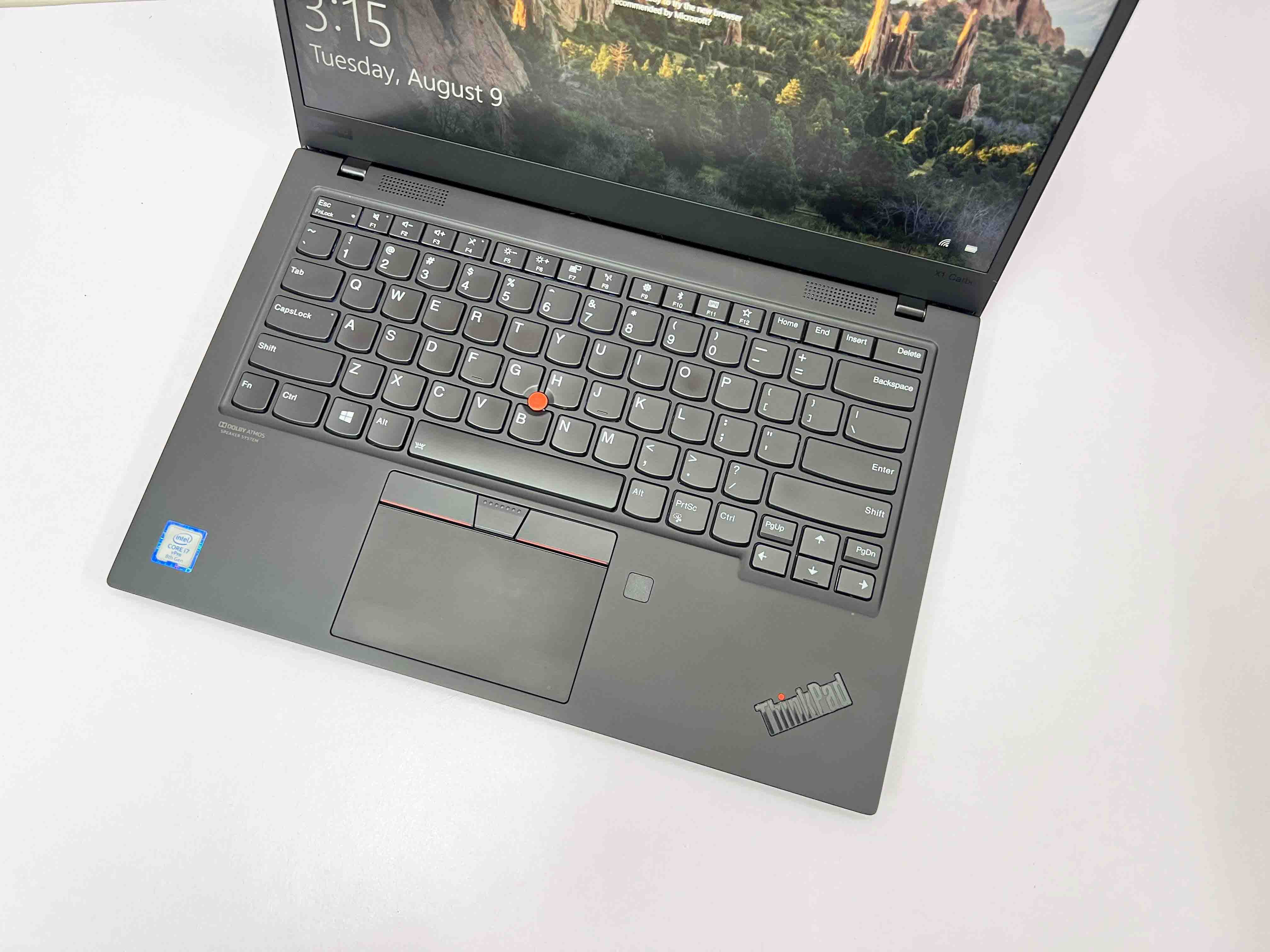 Lenovo Thinkpad X1 Carbon Gen 7 ( I7-8665U | RAM 16GB | SSD 256GB | 14" FHD IPS 1920 X 1080 | Card On UHD Graphics 620 )